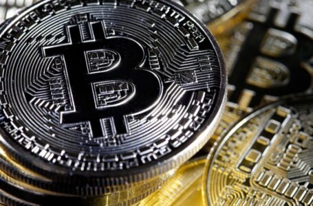 Bitcoin v odločnem odboju. Začetek novega bull marketa, ali le veliki bull trap? Kaj kažejo indikatorji in kako trgovati